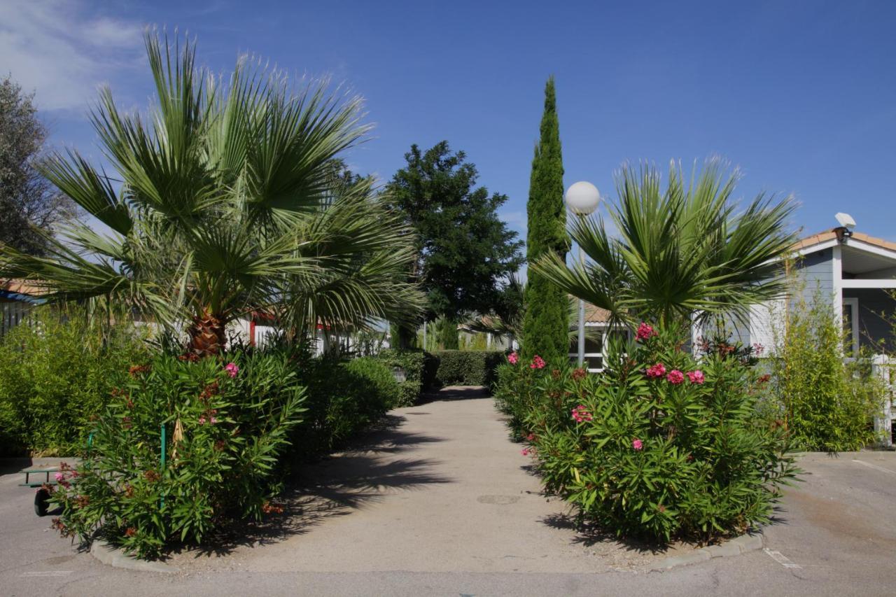 Camping Hameau Des Cannisses Груиссан Экстерьер фото